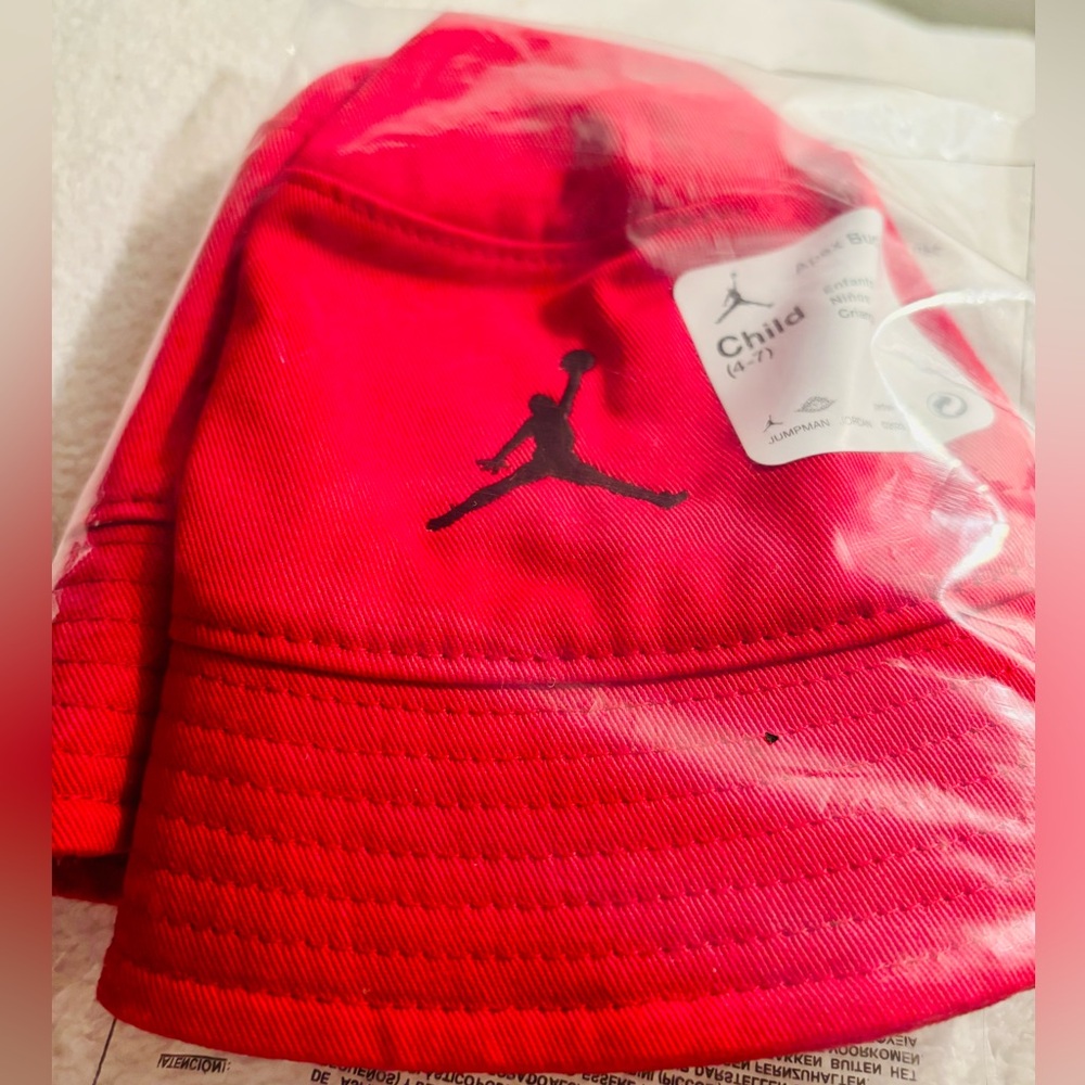 Size… Ages 3 to 7 years. Red Jordan bucket hat.